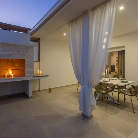 Apartment Luxury Rooftop Zalato