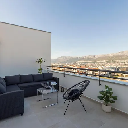 Luxury Rooftop Zalato * Split