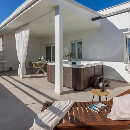 Apartment Luxury Rooftop Zalato *