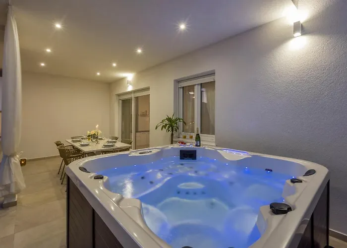 Luxury Rooftop Zalato